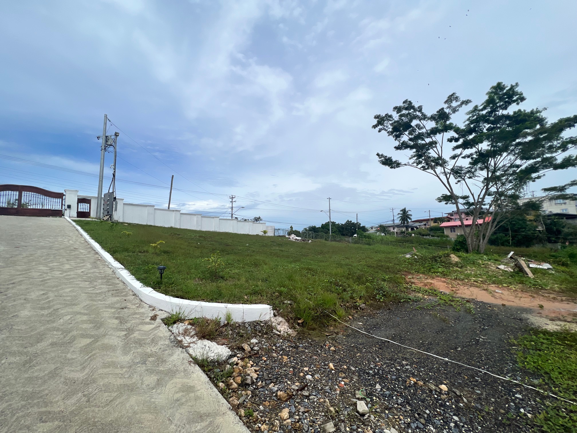 Pond Road House Hunters