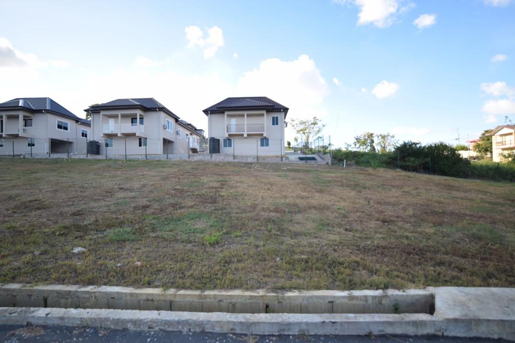 Pond Road House Hunters