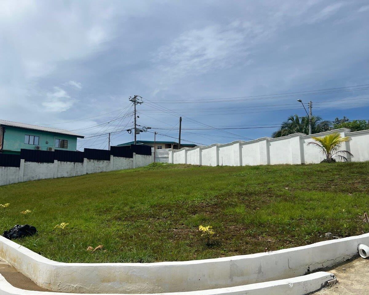 Pond Road House Hunters